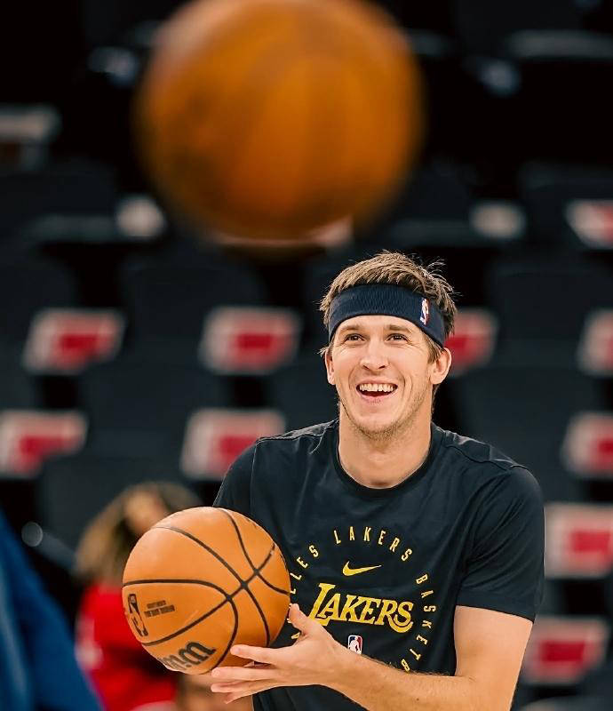 他的进攻能, 里夫斯的信, 度防守时命 他的进攻能, 里夫斯的信, 度防守时命