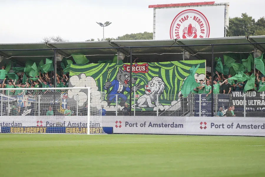 兹沃勒总经, src